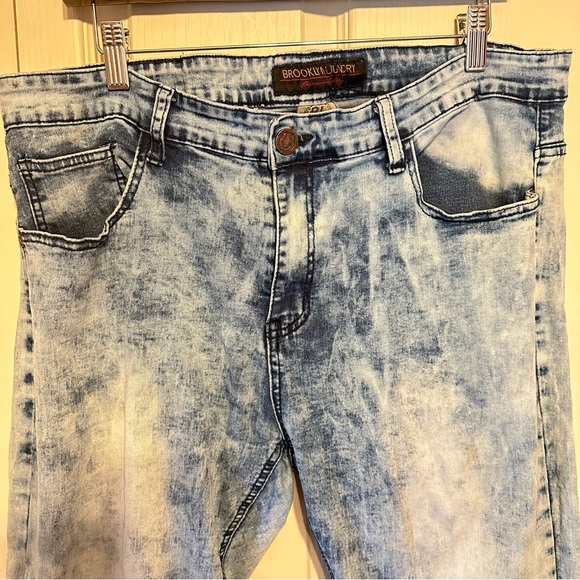 BROOKLYN LAUNDRY Jeans - Picture 3 of 5